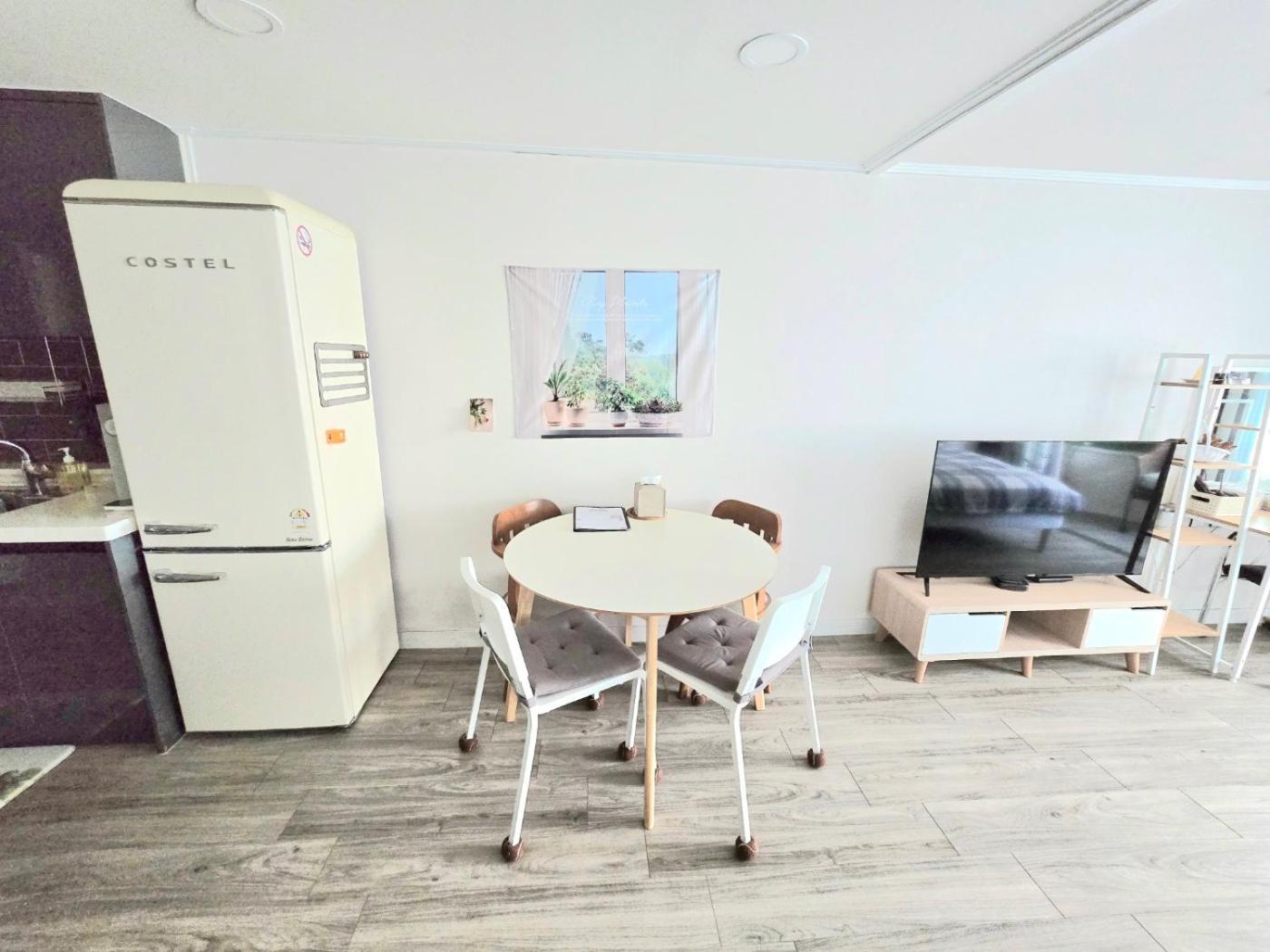 Like U Apartment