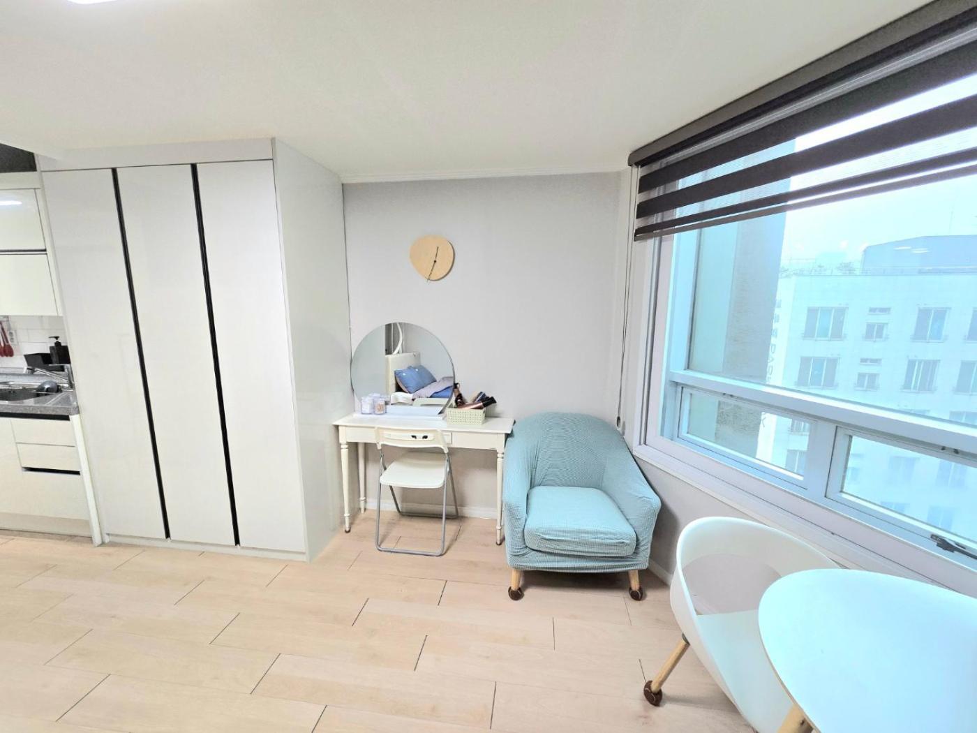 Apartment Like U
