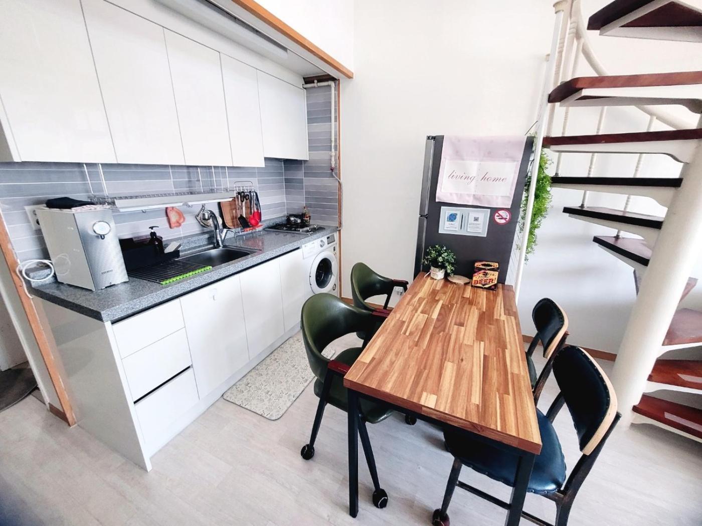 Apartment Like U